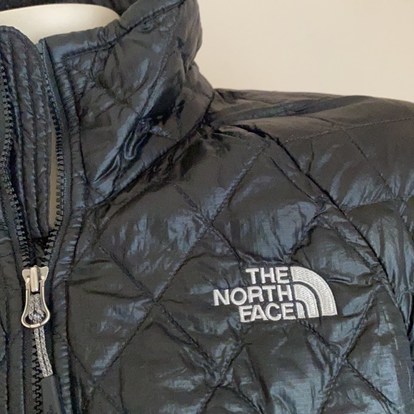 The North Face puffer jacket XS Thermoball Black - Picture 3 of 5